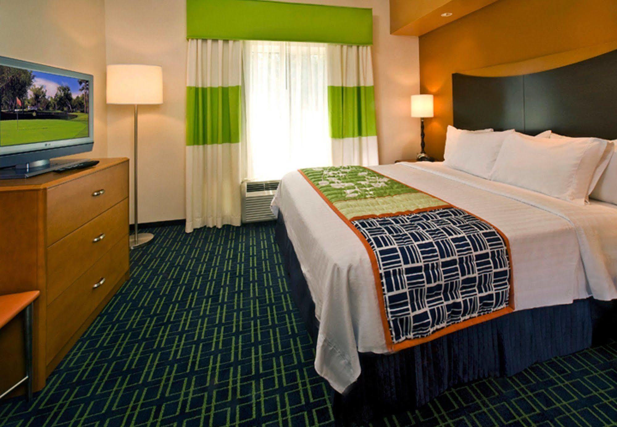 Fairfield Inn & Suites Jacksonville West/Chaffee Point מראה חיצוני תמונה